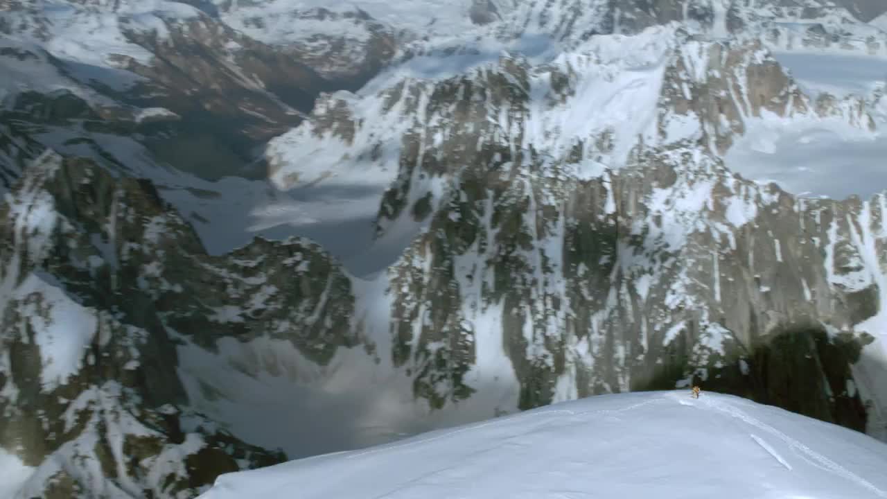 Extrait vidéo du film  Au-delà des sommets