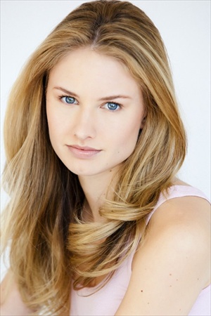 Caitlin Thompson