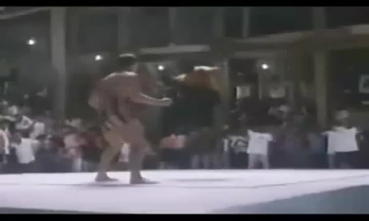 Extrait vidéo du film  Bloodsport 2