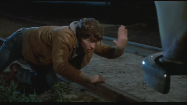 Un extrait du film  D.C Cab