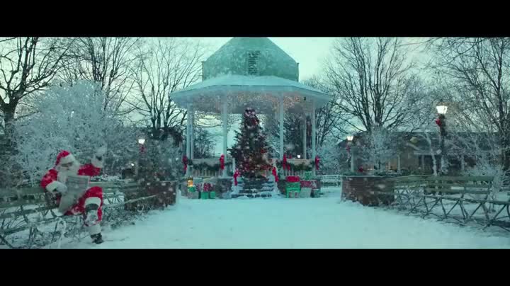 Un extrait du film  Love the Coopers