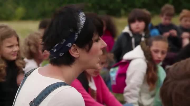 Extrait vidéo du film  Jeune bergère