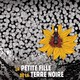 photo du film La petite fille de la terre noire