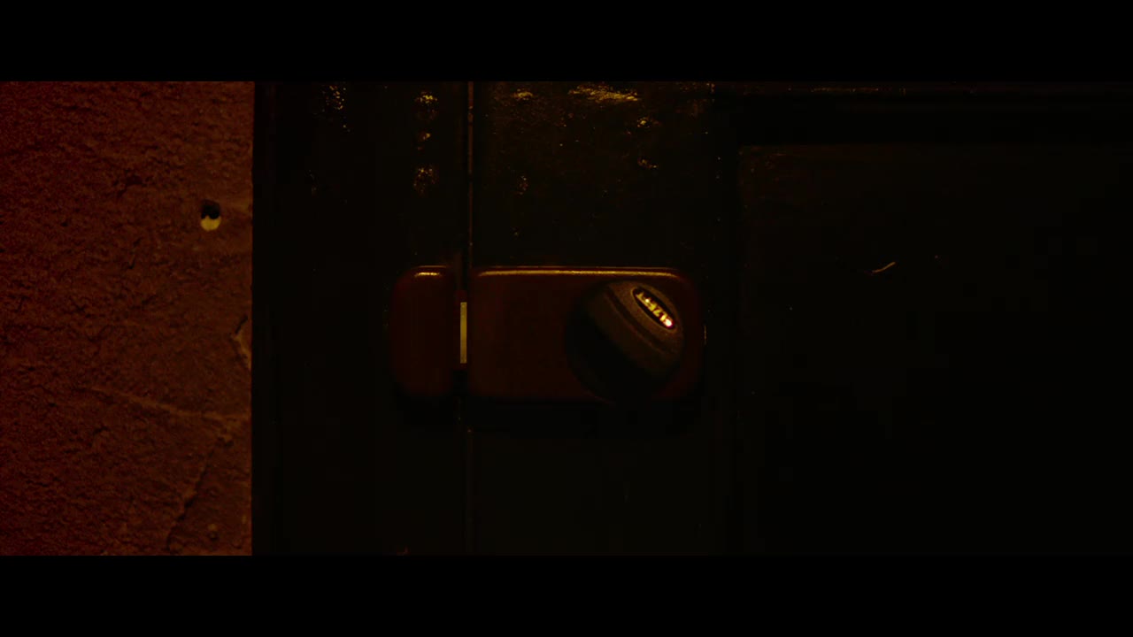 Extrait vidéo du film  Tau