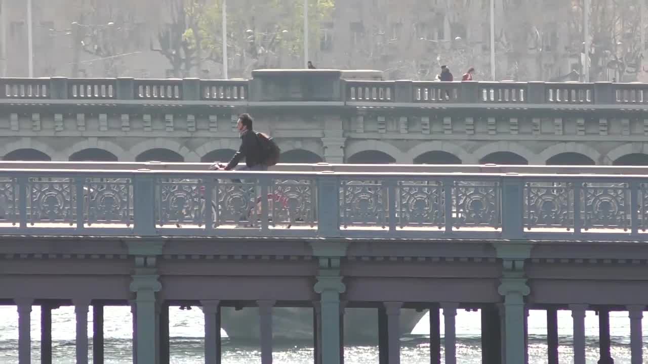 Extrait vidéo du film  Le Monde est à eux