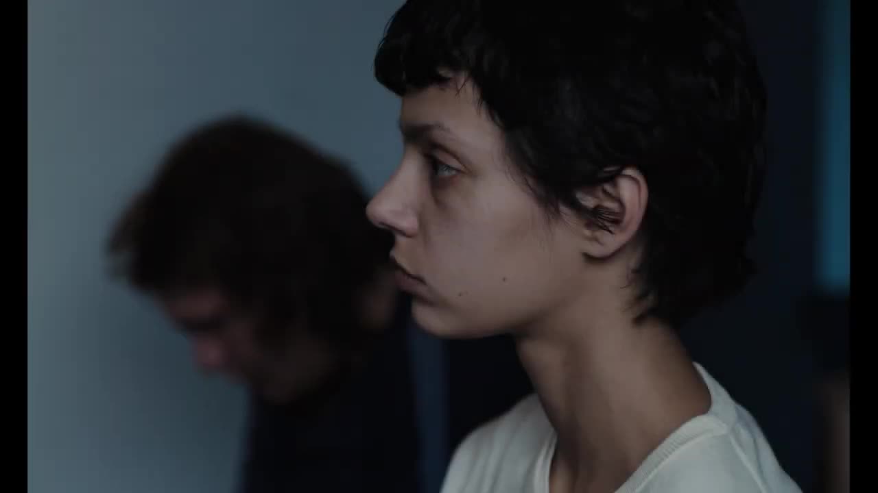 Extrait vidéo du film  Première Affaire
