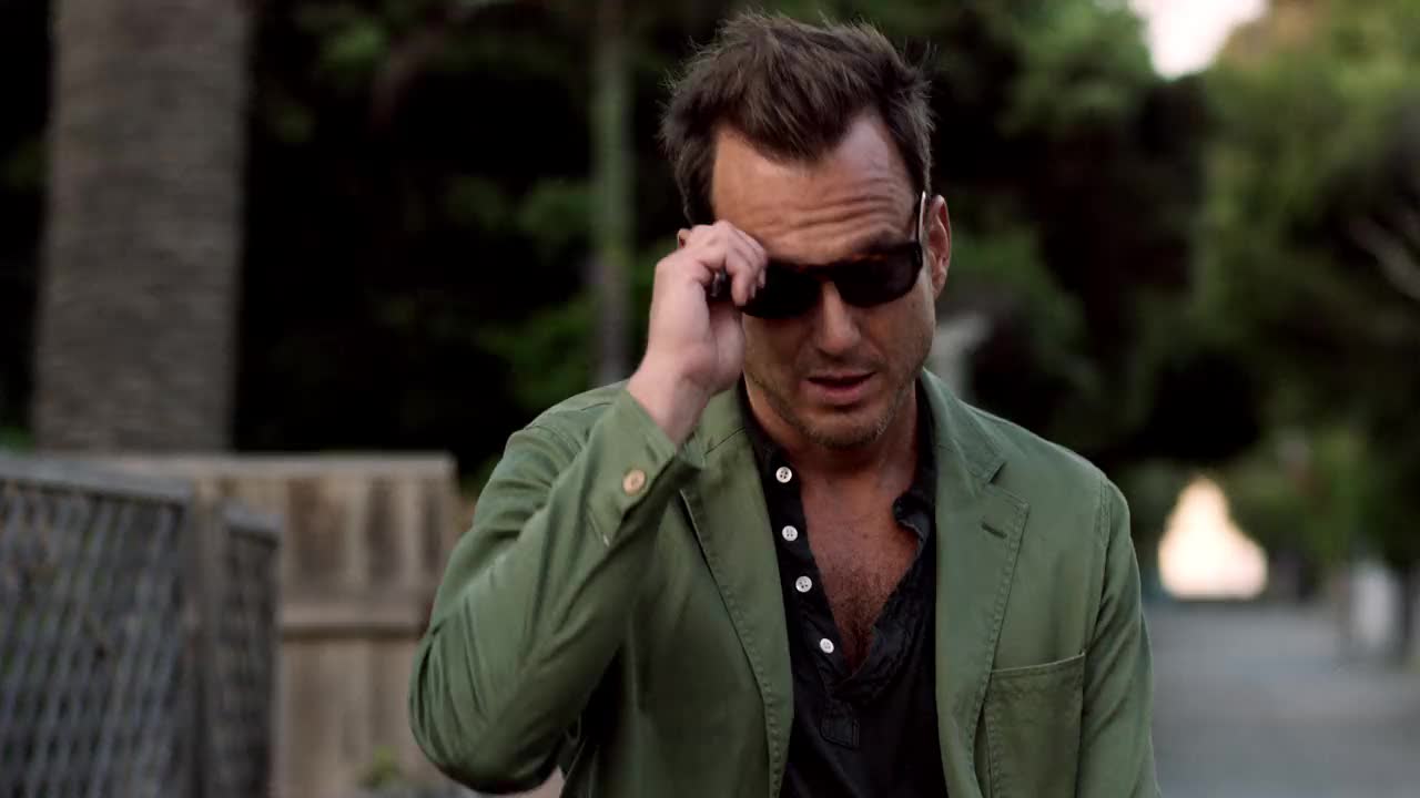 Un extrait de la série  Flaked