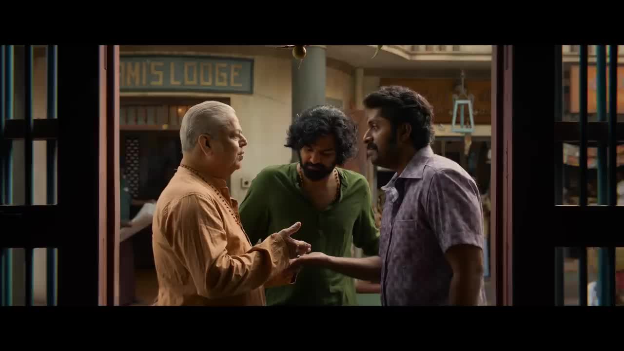 Extrait vidéo du film  Varshangalkku Shesham