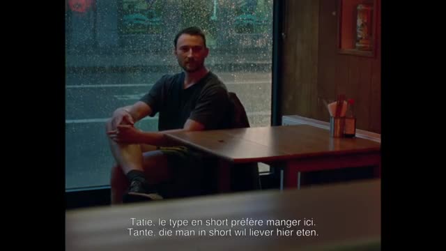 Extrait vidéo du film  Here