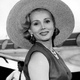 Voir les photos de Zsa Zsa Gabor sur bdfci.info