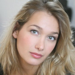 Caroline Anglade