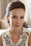 Claire van der Boom