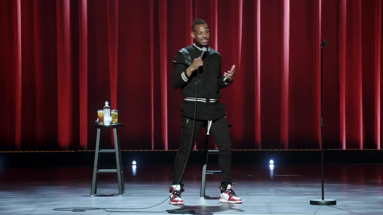 Extrait vidéo du film  Marlon wayans : woke-ish
