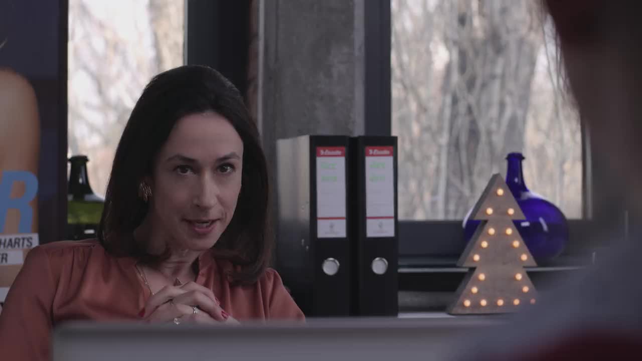 Un extrait du film  A christmas prince : the royal baby