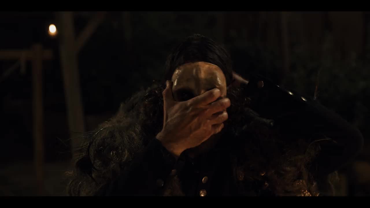 Un extrait de la série  Luna nera