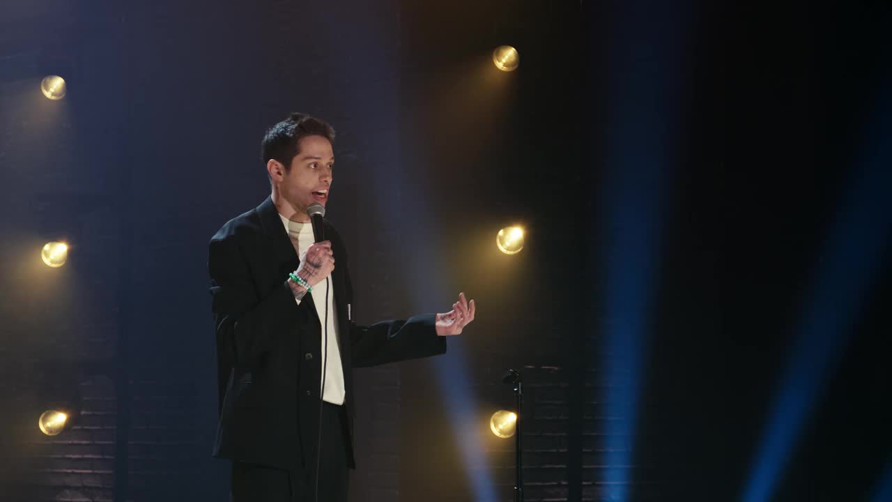 Extrait vidéo du film  Pete davidson : alive from new york