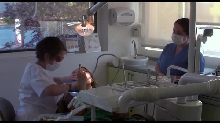 Extrait vidéo du film  Voix off