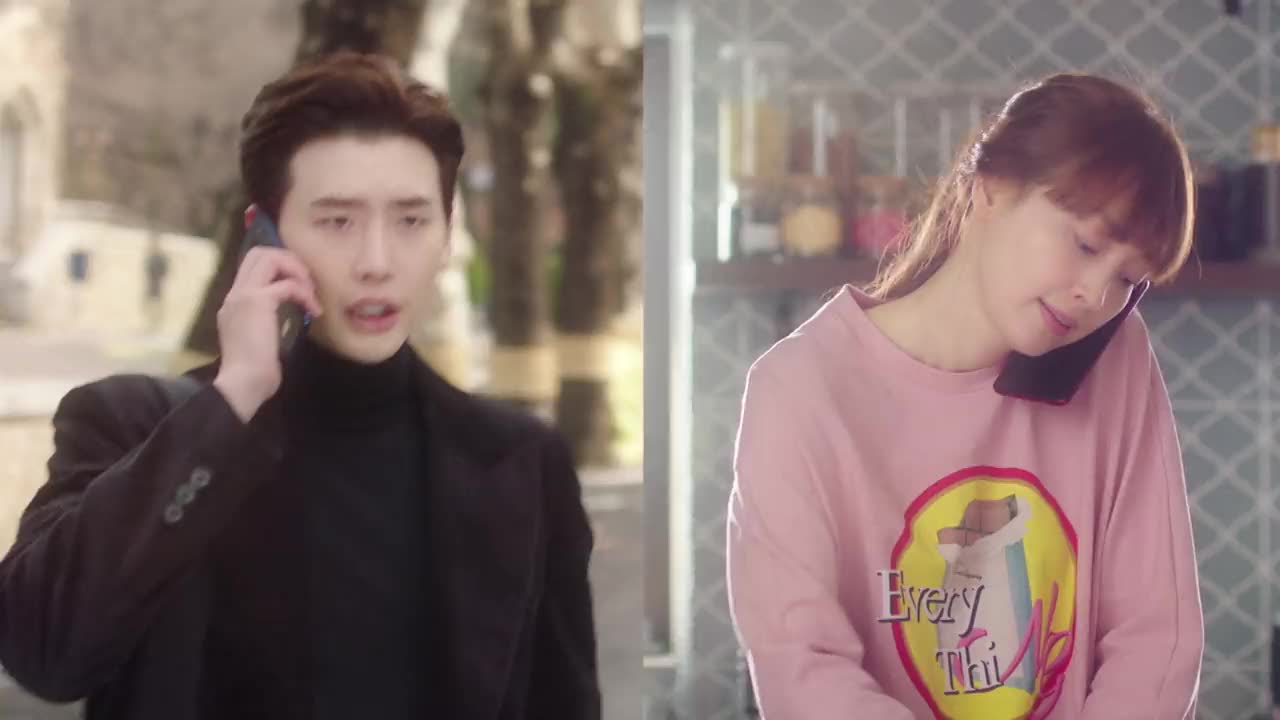 Extrait vidéo du film  Romance is a bonus book